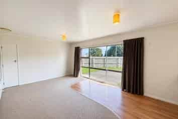 8 Kelburn Lane, Mangere