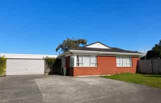 8 Kelburn Lane, Mangere