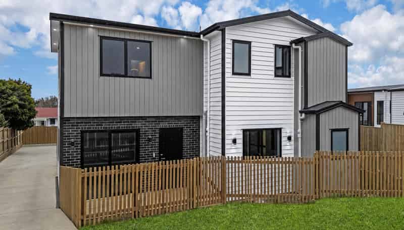 1/12 Sheralee Place, Bucklands Beach