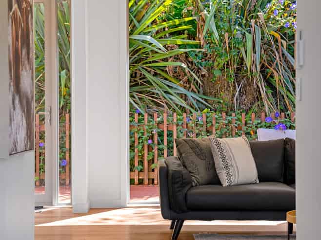 8C Huka Road, Birkenhead