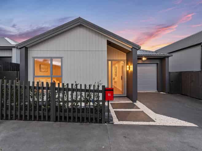 66 Huanui Drive, Orewa