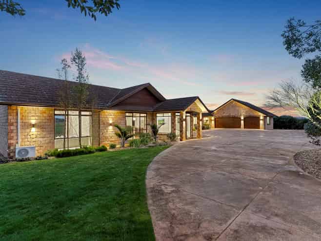 221 Lewis Road, Karaka
