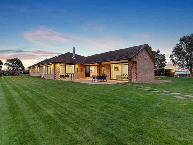 221 Lewis Road, Karaka