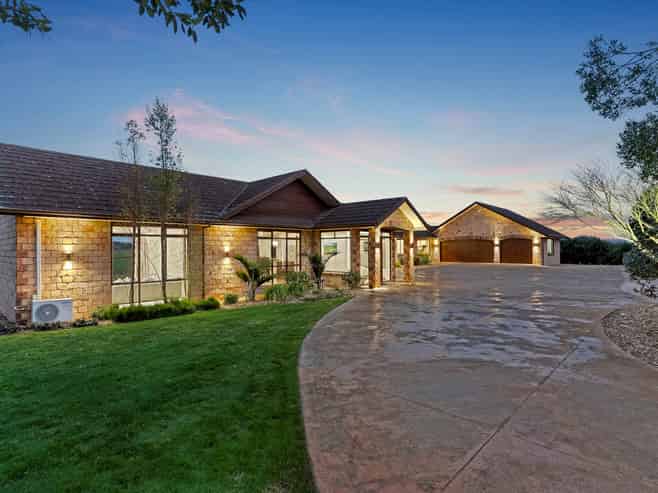 221 Lewis Road, Karaka