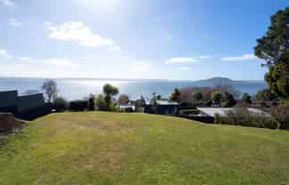 26 Tupara Crescent, Kawaha Point