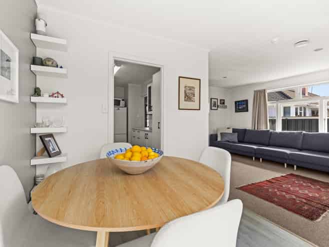 806 Grove Road, Mayfair