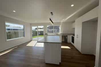 Manawatu / Whanganui - Address withheld