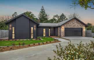 114A Bartholomew Road, Levin