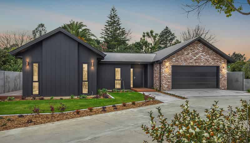 114A Bartholomew Road, Levin