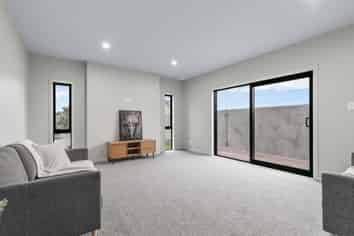 114A Bartholomew Road, Levin