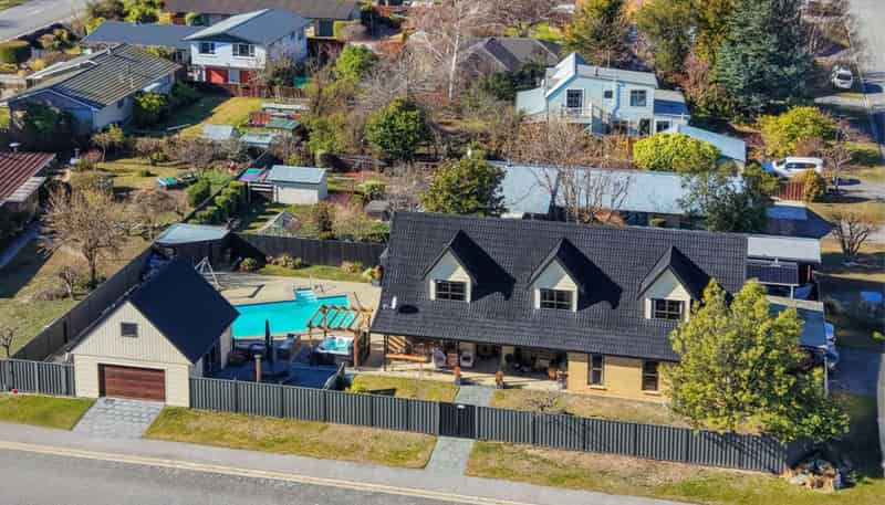 16 Leitrum Street, Cromwell