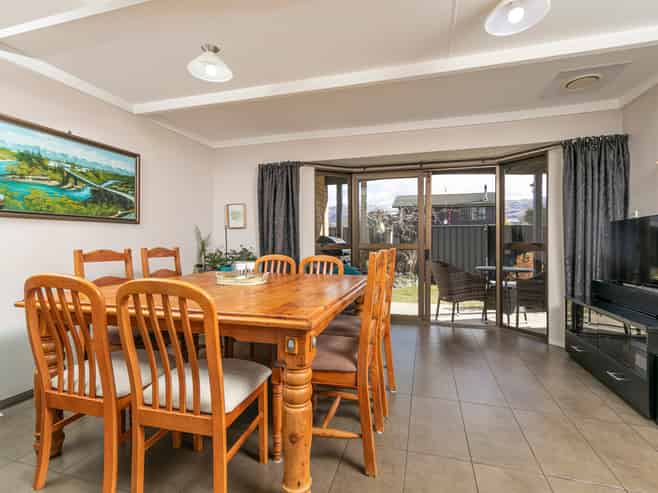 16 Leitrum Street, Cromwell