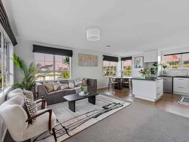 7 Faram Place, Massey
