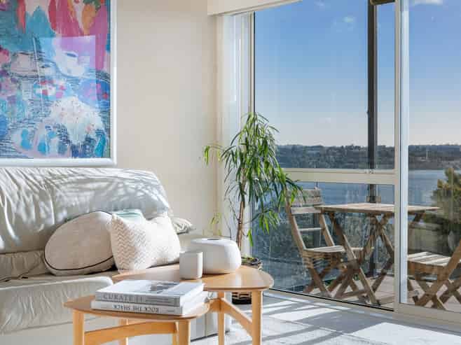 4/198 Hurstmere Road, Takapuna