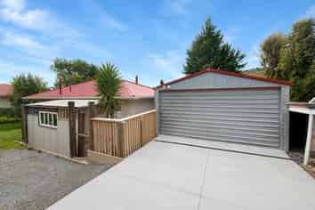 83 Port Hills Road, Heathcote Valley