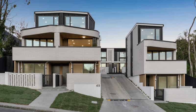 2/49 Stredwick Drive, Torbay