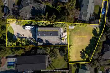 12 Vista Motu, Red Beach