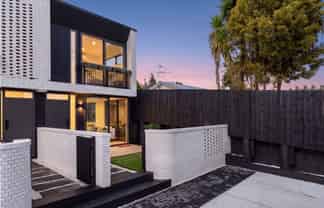 4/49 Stredwick Drive, Torbay