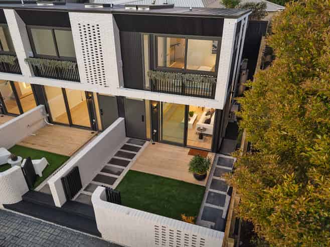 4/49 Stredwick Drive, Torbay
