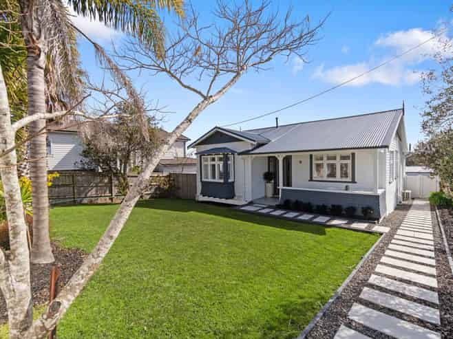 38 Aramoana Avenue, Devonport
