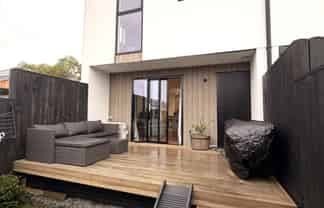 2/78 Wildberry Street, Woolston