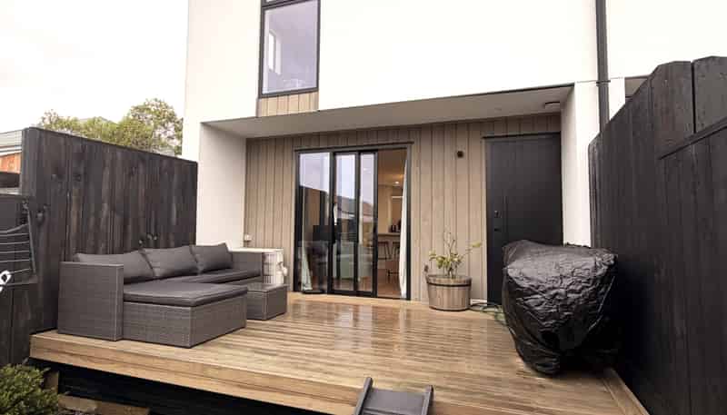 2/78 Wildberry Street, Woolston
