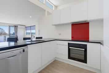 2G Lytton Street, Victoria