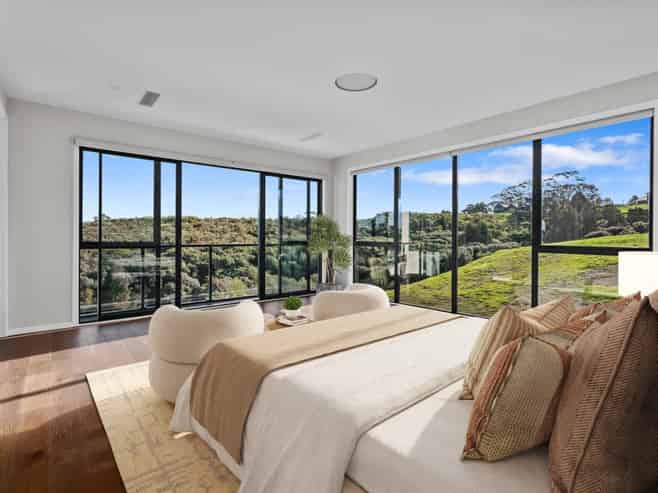 8 Ridgelea Road, Long Bay