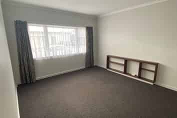 2/229 Featherston Street, Palmerston North