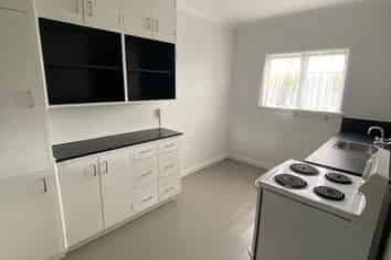 2/229 Featherston Street, Palmerston North