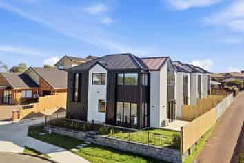 4/31 Booralee Avenue, Botany Downs