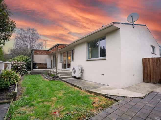 37A Kinmont Crescent, MOSGIEL