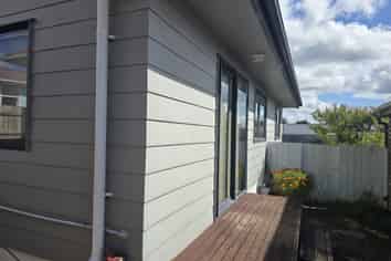 85A COBHAM CRESCENT, Kelston