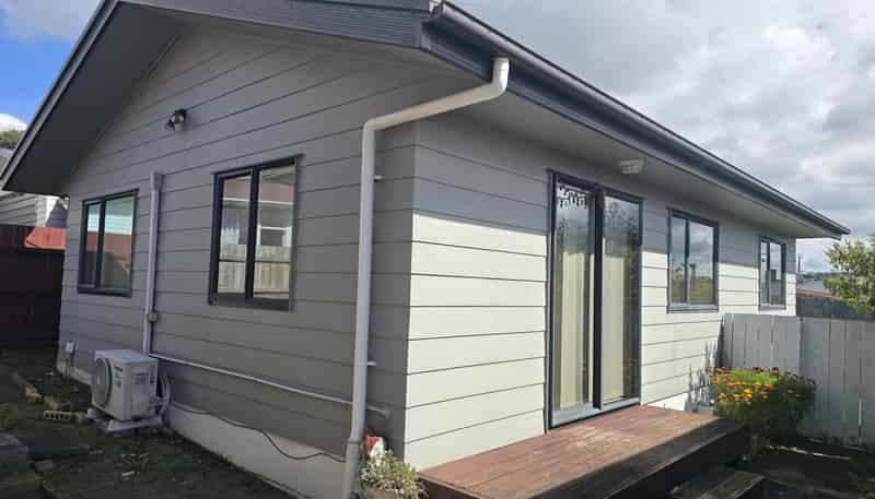 85A COBHAM CRESCENT, Kelston