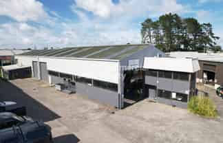 444Sqm Warehouse With 2T Gantry On Neilpark Drive