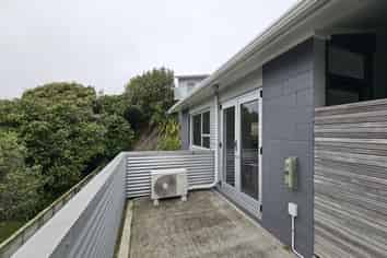 2/126 Redwood Avenue, Tawa