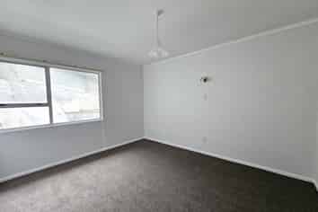 2/126 Redwood Avenue, Tawa