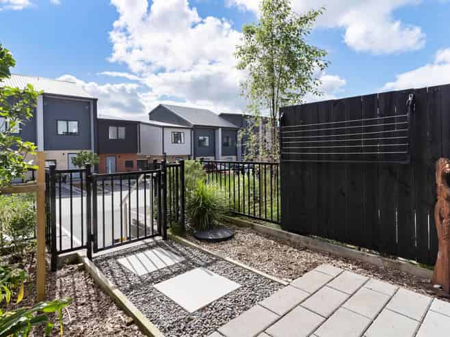 8 Jabuka Street, Glen Eden