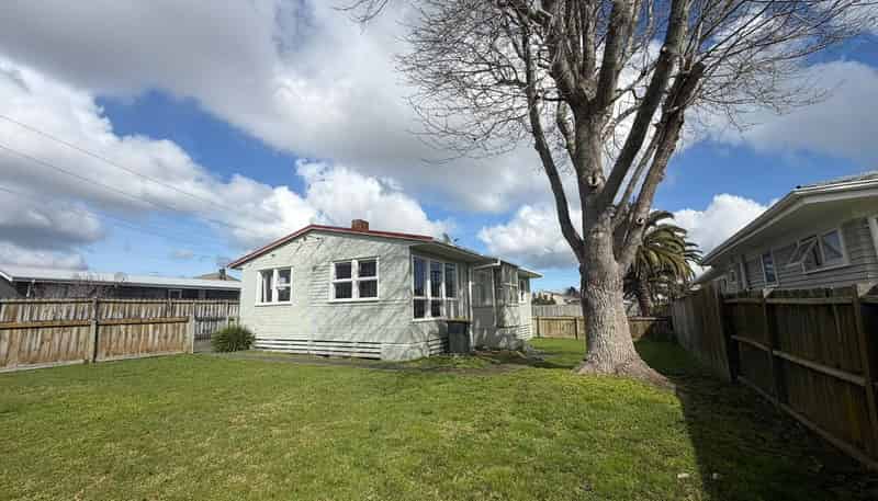 76 Cambridge Terrace, Papatoetoe