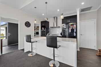8 Trent Place, Huntingdon