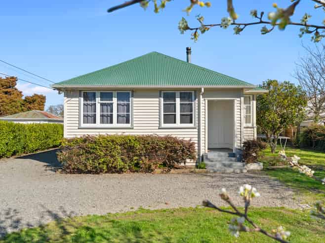 93 Perry Street, Masterton
