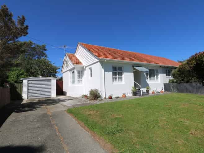27 Mitchell Street, Epuni
