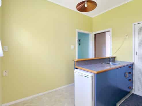 27 Mitchell Street, Epuni
