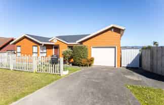 87 Luckens Road, West Harbour