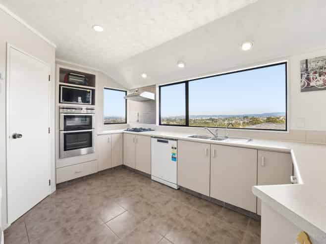87 Luckens Road, West Harbour