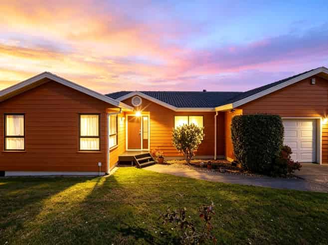 87 Luckens Road, West Harbour
