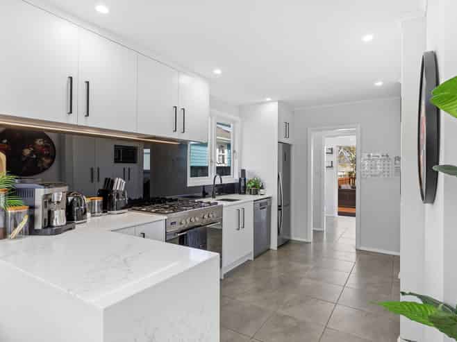 12 Moeraki Road, Maoribank