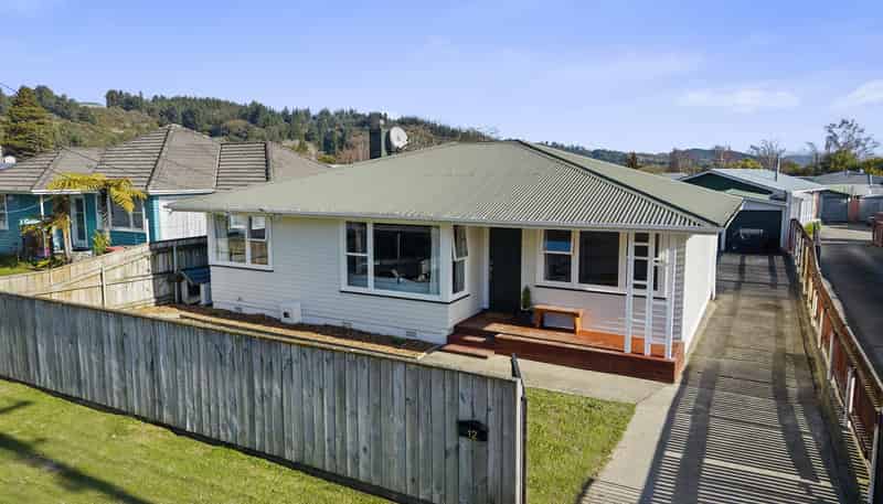 12 Moeraki Road, Maoribank