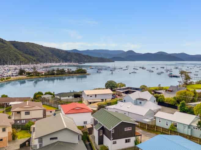 295I Waikawa Road, Picton