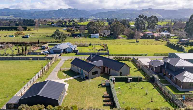 1 Remutaka Lane, Carterton